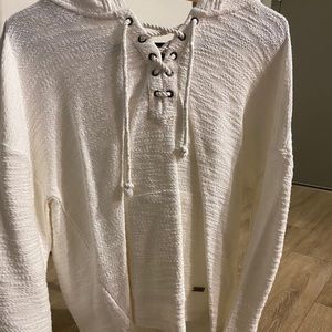 White long sleeve foxy top